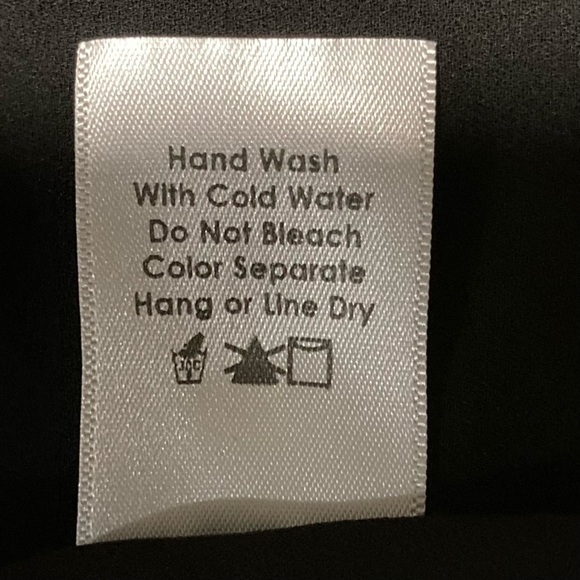 Veronica M V Neck Black Blouse with Elongated Shirt Tail - Picture 6 of 8